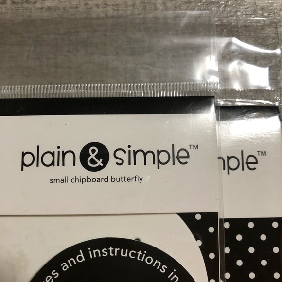 doodlebug design plain & simple large & small chipboard butterly (1 ea.) c. 2007 - Picture 2 of 15